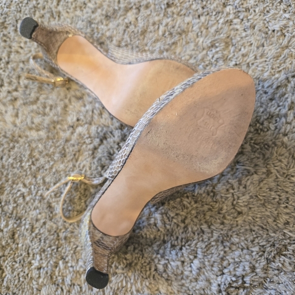 Womens Stuart Weitzman Size 7 Snake Skin Sling Back Peep Toe Heels Tan Cream - Picture 10 of 13